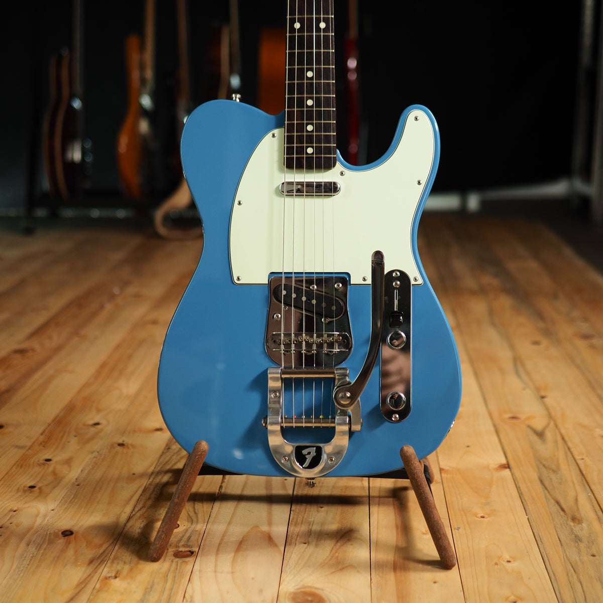 Fender Japan FSR Traditional 60s Telecaster with Bigsby in Candy Blue –  wurst.guitars