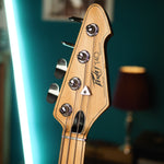 Lade das Bild in den Galerie-Viewer, Peavey T-40 Bass Made in USA
