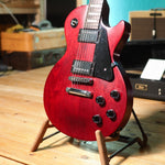 Lade das Bild in den Galerie-Viewer, Gibson Les Paul Studio Faded 2016 Traditional Worn Cherry
