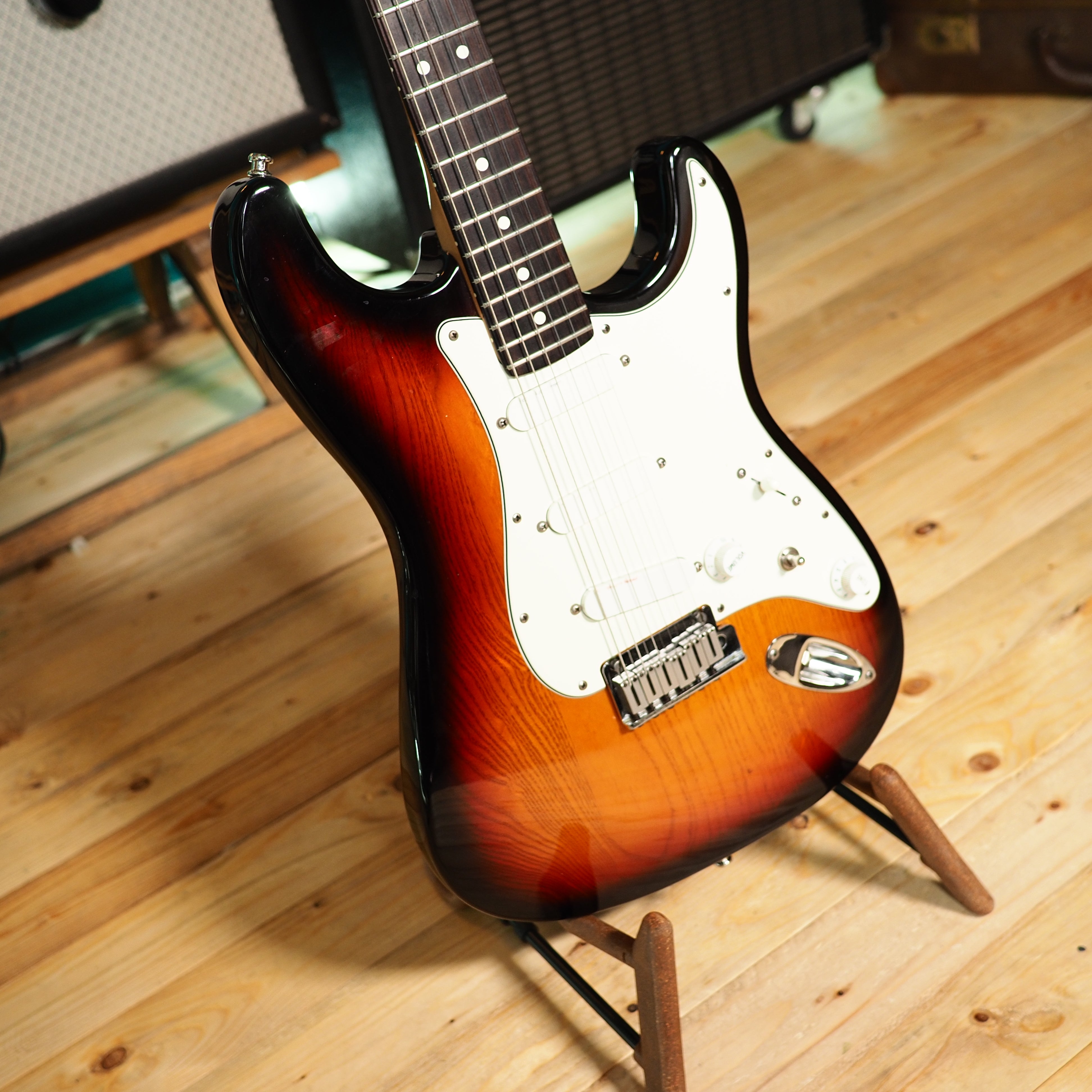 Fender Deluxe Stratocaster Plus from 1990 with Lace Sensors