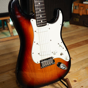 Fender Deluxe Stratocaster Plus aus 1990 mit Lace Sensors