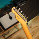 Lade das Bild in den Galerie-Viewer, Fender Japan FSR Traditional 60s Telecaster mit Bigsby in Candy Blue
