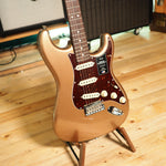 Lade das Bild in den Galerie-Viewer, Fender Limited Edition American Professional II Stratocaster mit Rosewood Neck
