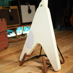 Lade das Bild in den Galerie-Viewer, Epiphone Brendon Small Signature Snow Falcon Flying V
