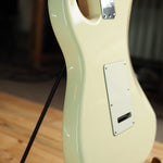 Lade das Bild in den Galerie-Viewer, Fender American Professional Stratocaster
