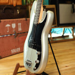 Lade das Bild in den Galerie-Viewer, Fender American Standard Precision Bass
