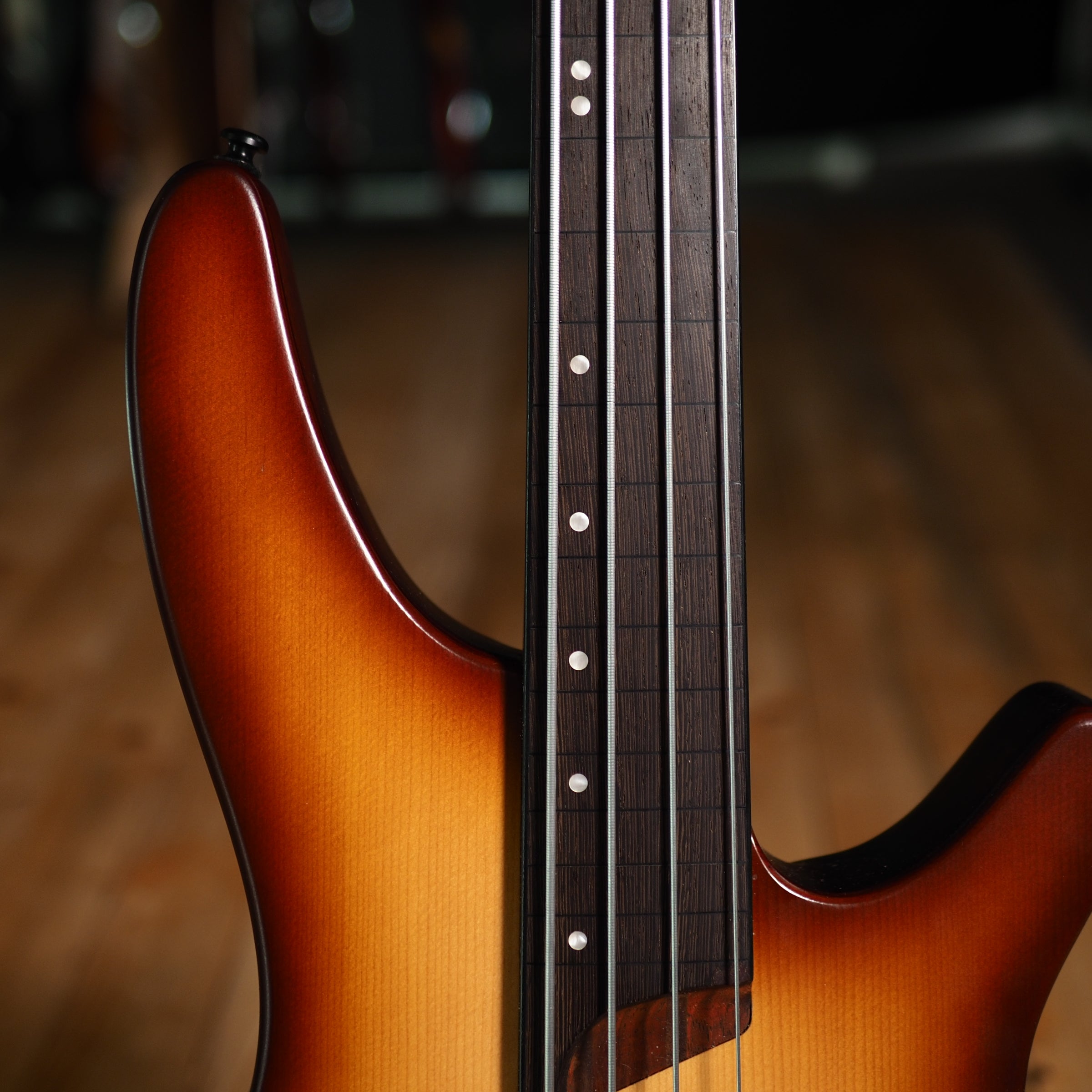 Ibanez SRH500F Fretless