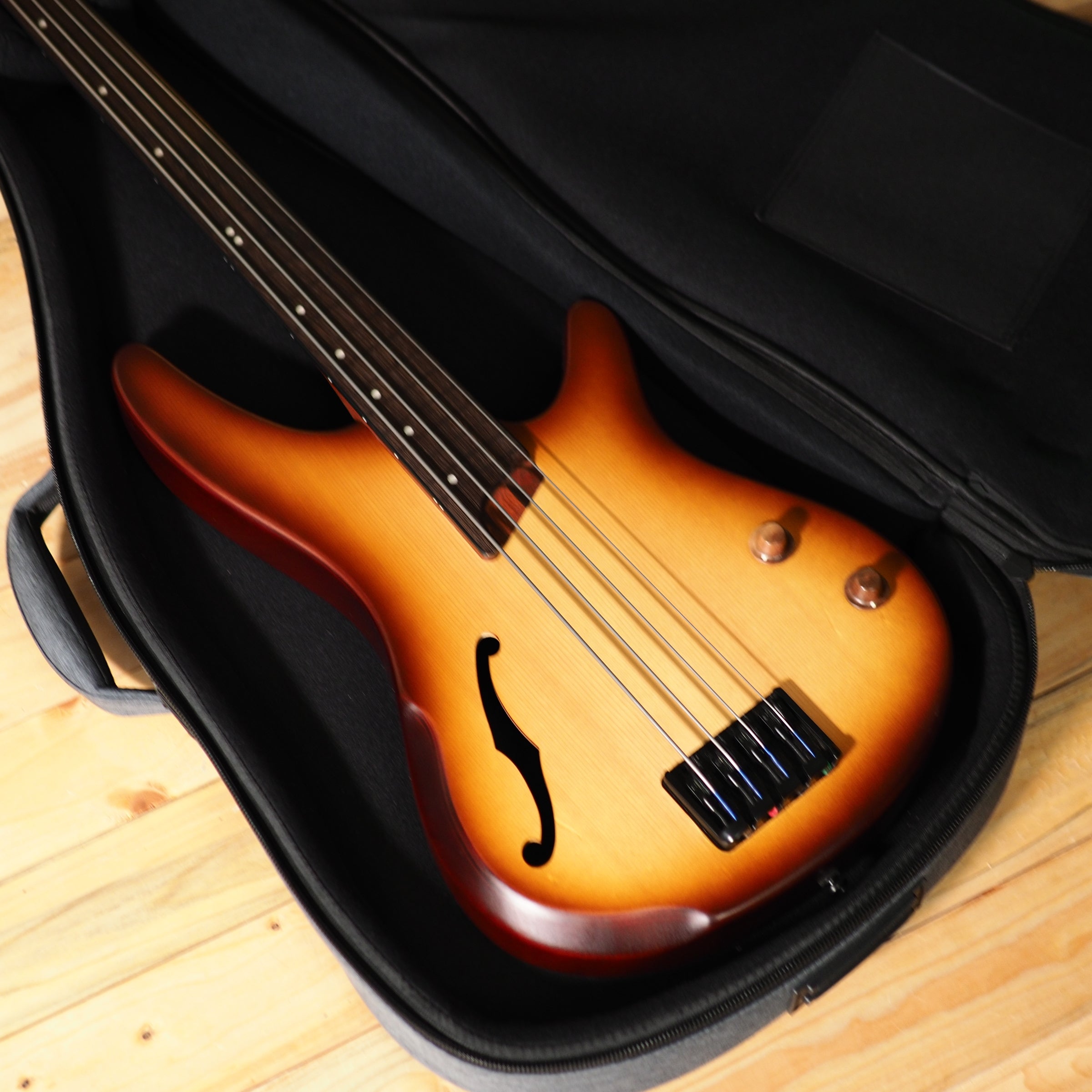 Ibanez SRH500F Fretless