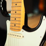 Lade das Bild in den Galerie-Viewer, Fender American Professional II Stratocaster
