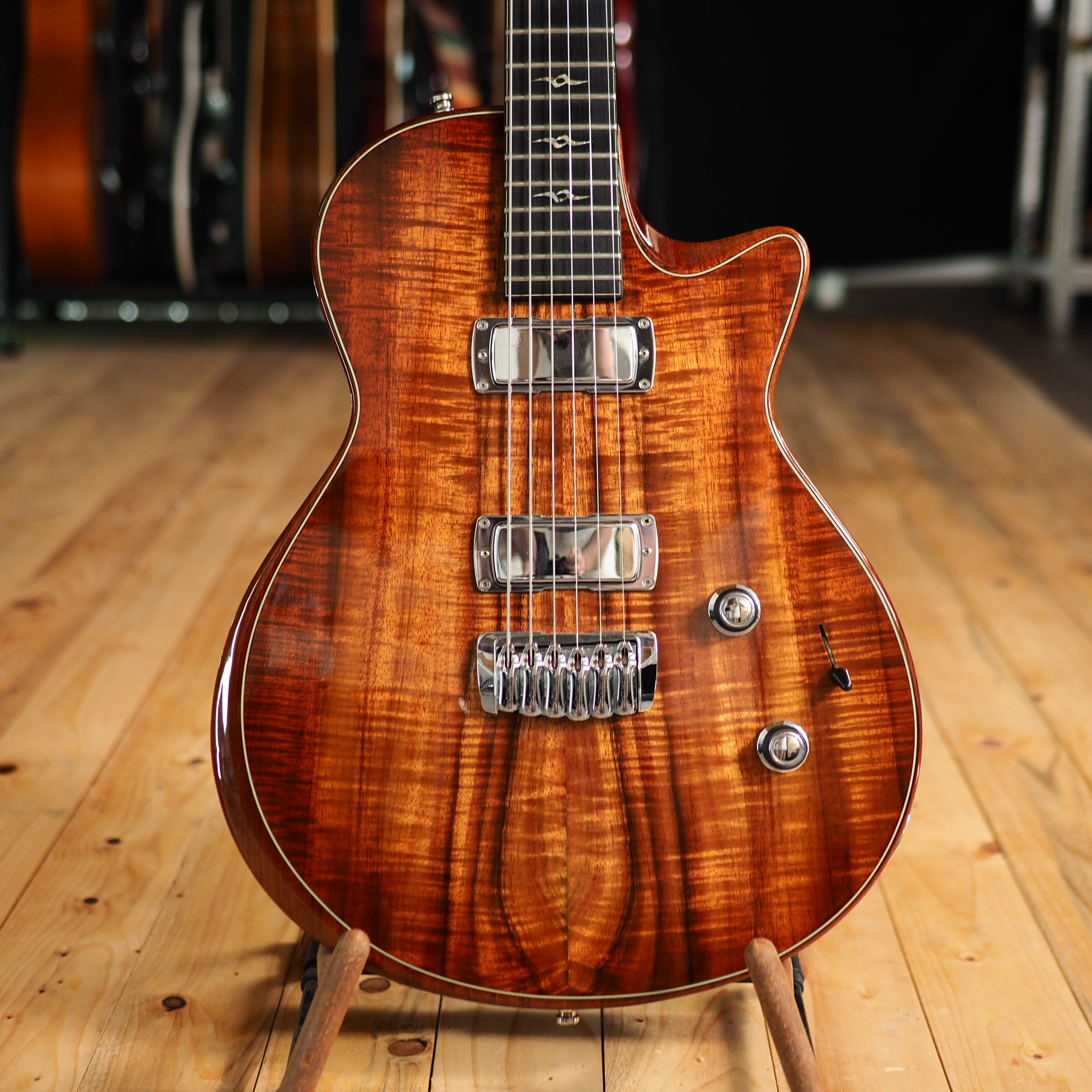 Taylor Solid Body Custom, Koa top