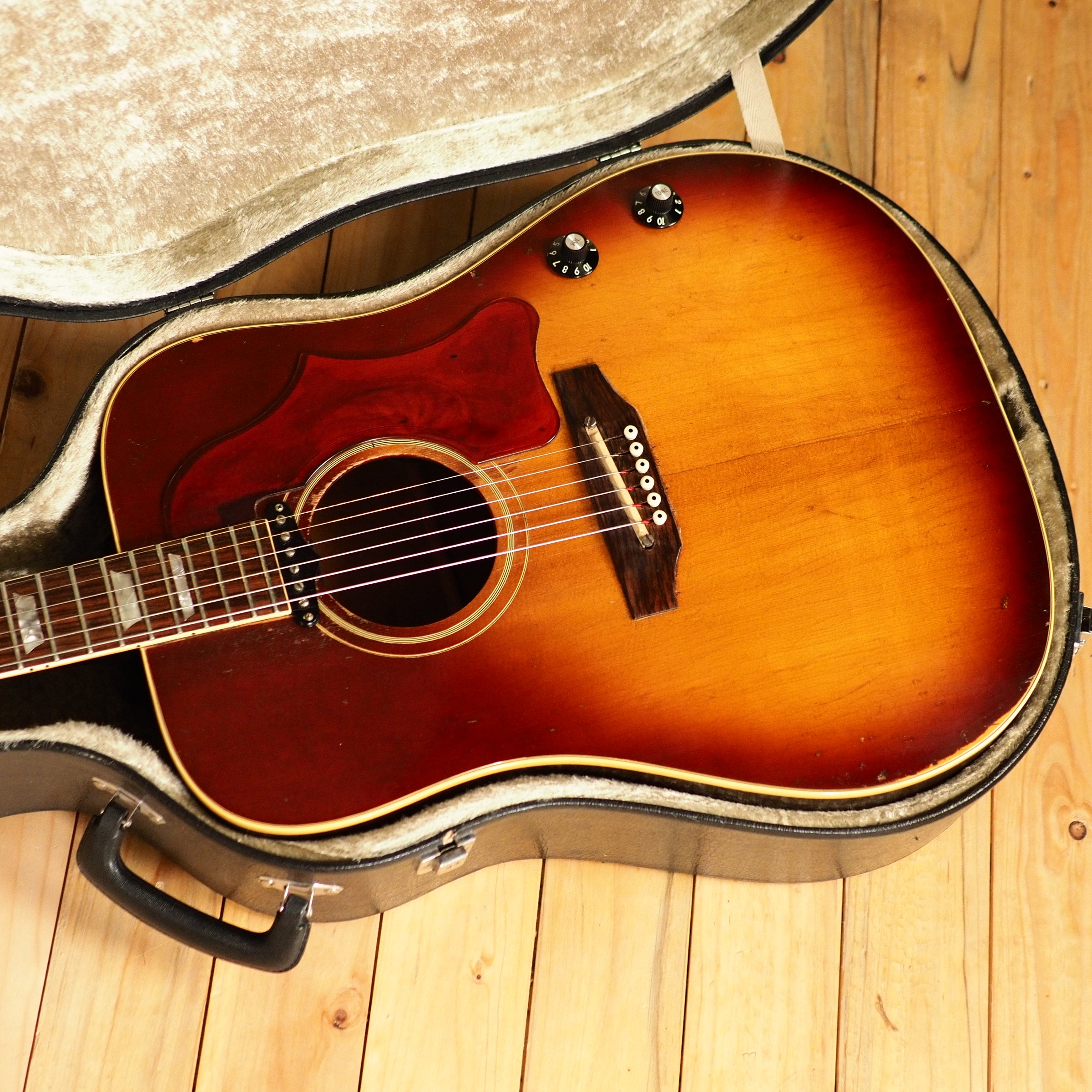 Gibson J160e from 1968