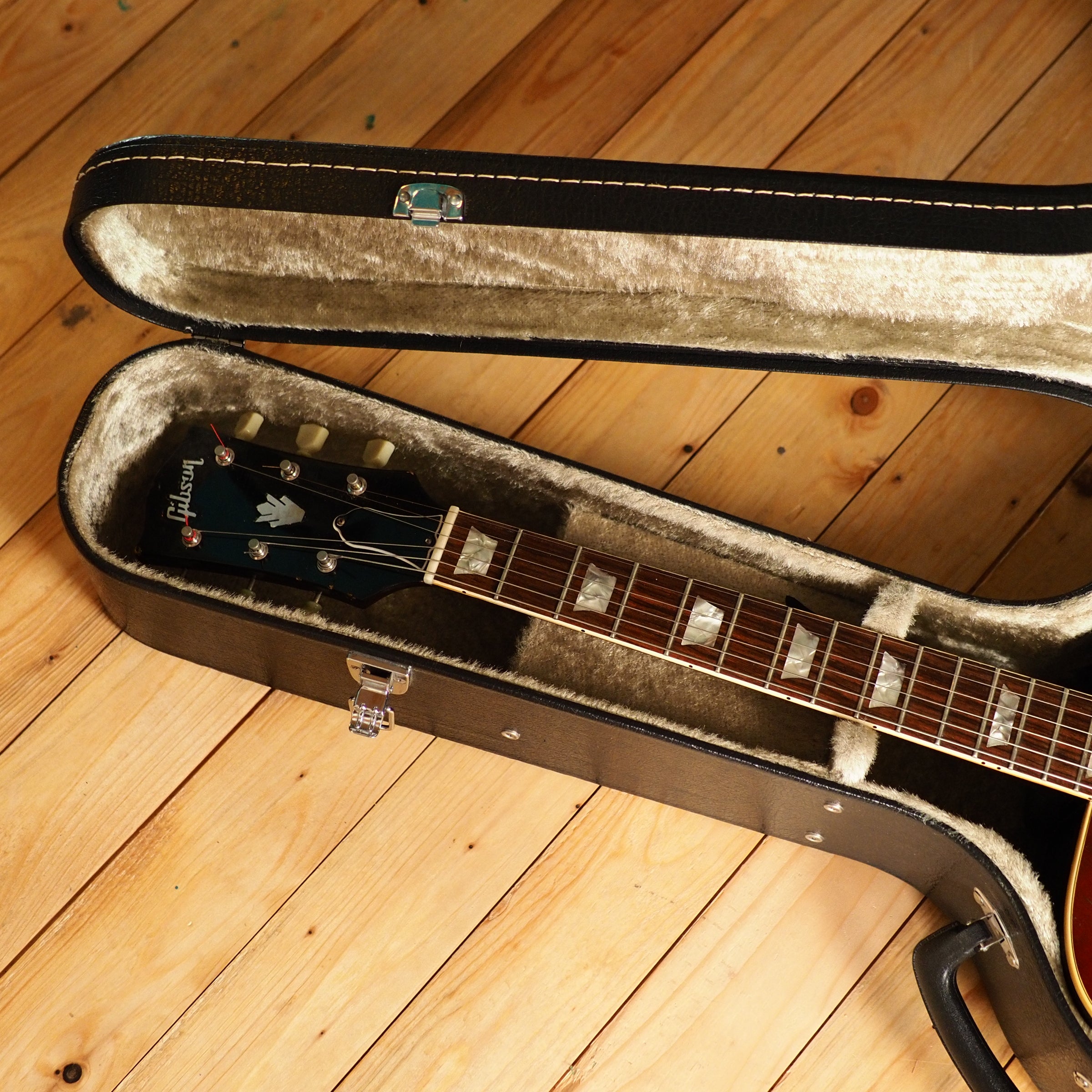 Gibson J160e from 1968