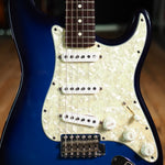 Load image into Gallery viewer, Fender Bonnie Raitt Stratocaster in Desert Sunset from 1995
