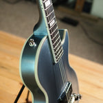 Lade das Bild in den Galerie-Viewer, Epiphone Jared James Nichols &quot;Blues Power&quot; Les Paul Custom, Aged Pelham Blue
