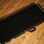 Lade das Bild in den Galerie-Viewer, Baboushka Stardust F Trem

