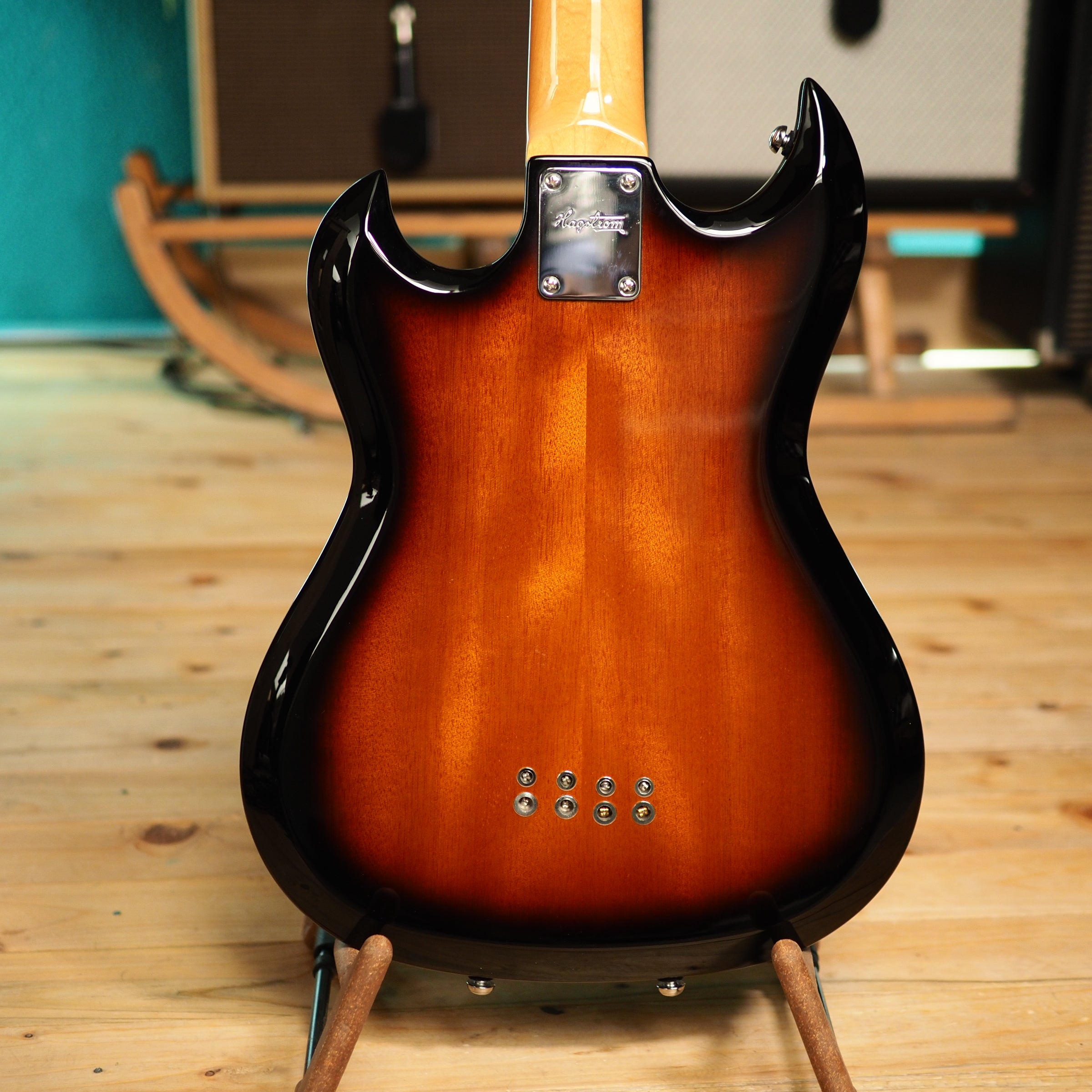 Hagstrom H8-ii Bass