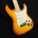 Load image into Gallery viewer, G&amp;L USA Comanche in Honeyburst - wurst.guitars
