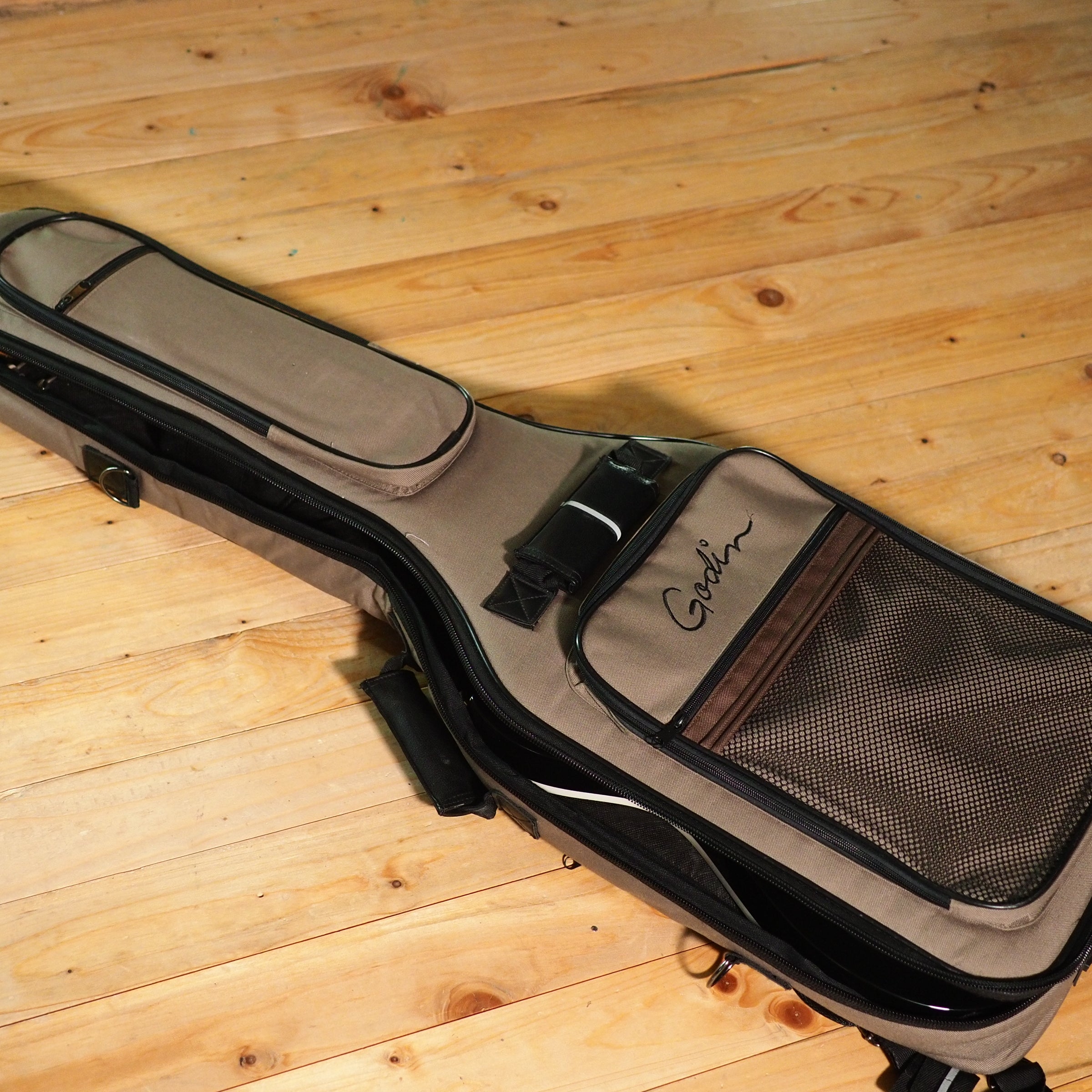 Godin Richmond Dorchester