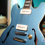 Lade das Bild in den Galerie-Viewer, Gibson Midtown Standard P90 Pelham Blue
