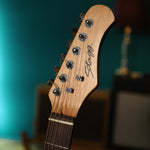 Lade das Bild in den Galerie-Viewer, Stagg ST-Style Stratocaster Olympic White
