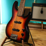 Lade das Bild in den Galerie-Viewer, Fender USA Jazz Bass Plus V

