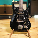 Load image into Gallery viewer, Hagstrom III Vintage from 1966
