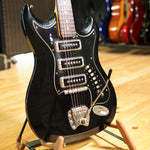 Load image into Gallery viewer, Hagstrom III Vintage from 1966
