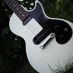Load image into Gallery viewer, Gibson Melody Maker from 2010 - wurst.guitars

