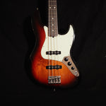 Lade das Bild in den Galerie-Viewer, Fender American Professional Jazz Bass - wurst.guitars
