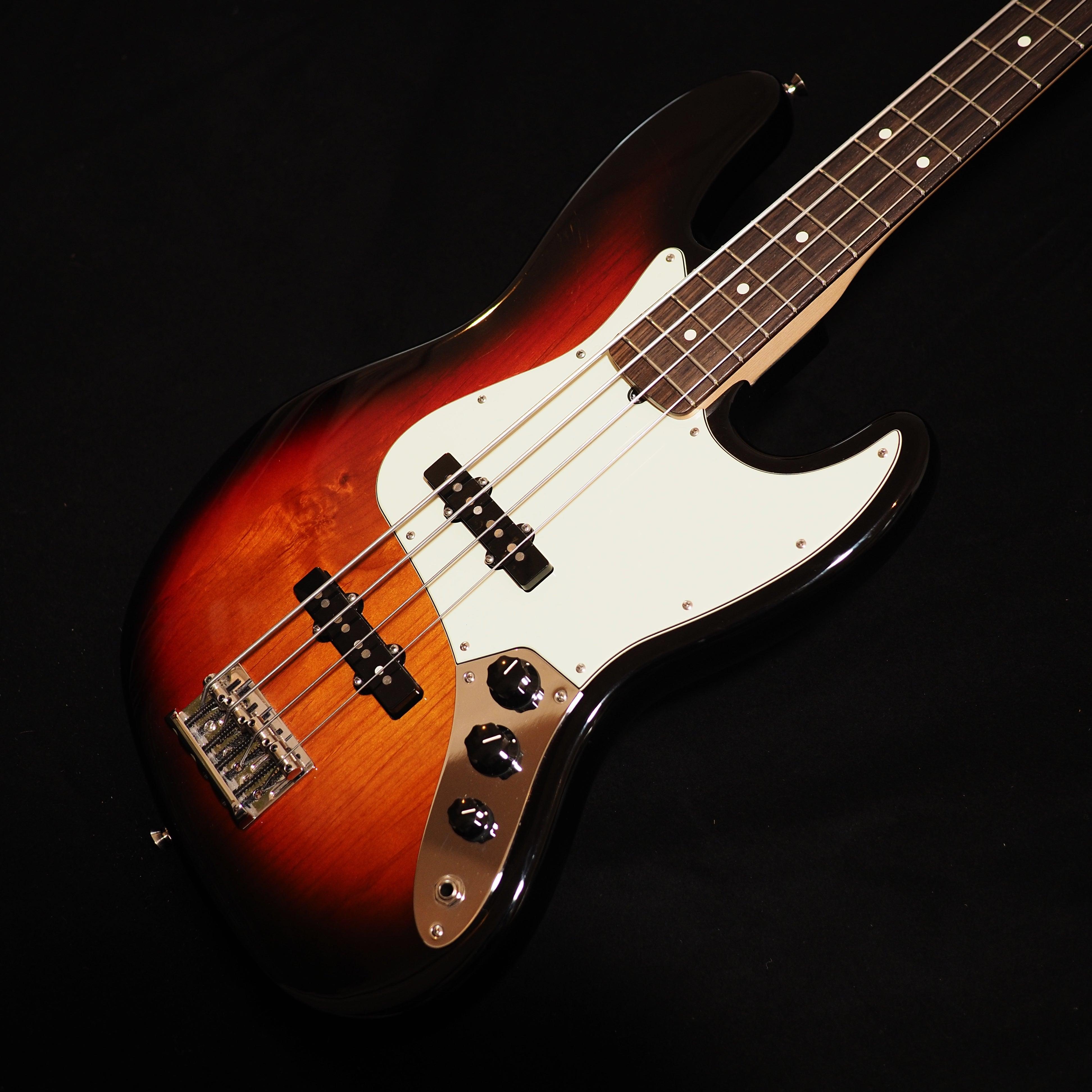 Fender American Professional Jazz Bass - wurst.guitars