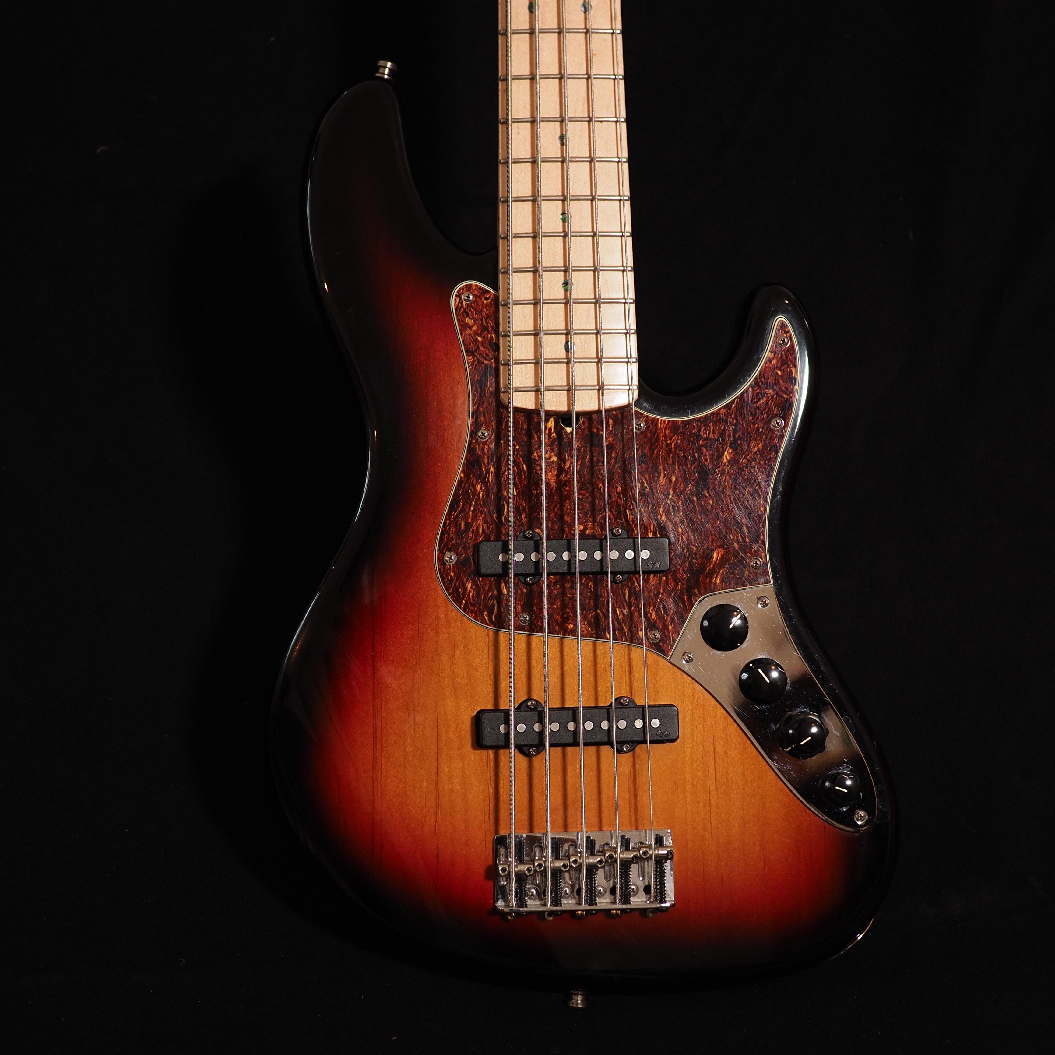 Fender American Deluxe Jazz Bass V - wurst.guitars