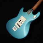 Lade das Bild in den Galerie-Viewer, Ernie Ball Music Man Stingray RS - new! - wurst.guitars
