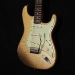 Lade das Bild in den Galerie-Viewer, Fender Custom Shop 1964 Stratocaster Gold Sparkle Relic, Masterbuilt by Greg Fessler - wurst.guitars
