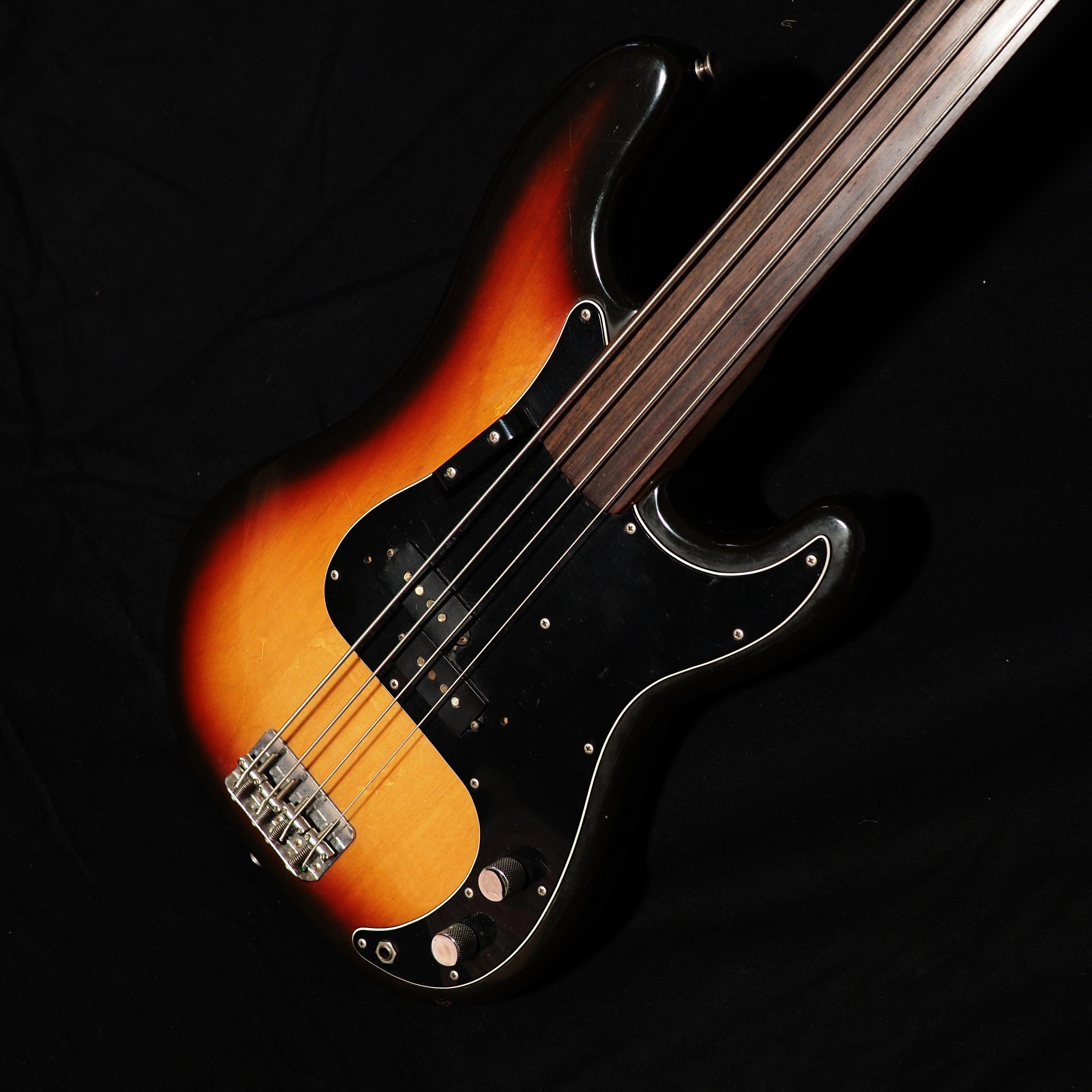 Fender Precision Bass Fretless from 1979 - wurst.guitars