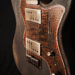 Lade das Bild in den Galerie-Viewer, James Trussart Rust O Matic Steelguardcaster Driftwood - wurst.guitars
