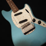 Load image into Gallery viewer, Fender Vintera Mustang with better pickups - wurst.guitars
