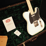 Lade das Bild in den Galerie-Viewer, Maybach Teleman 54 vintage cream aged with Amber pickups - wurst.guitars
