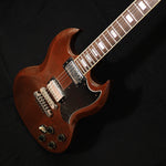 Lade das Bild in den Galerie-Viewer, Gibson SG Standard in Walnut from 1980 - wurst.guitars
