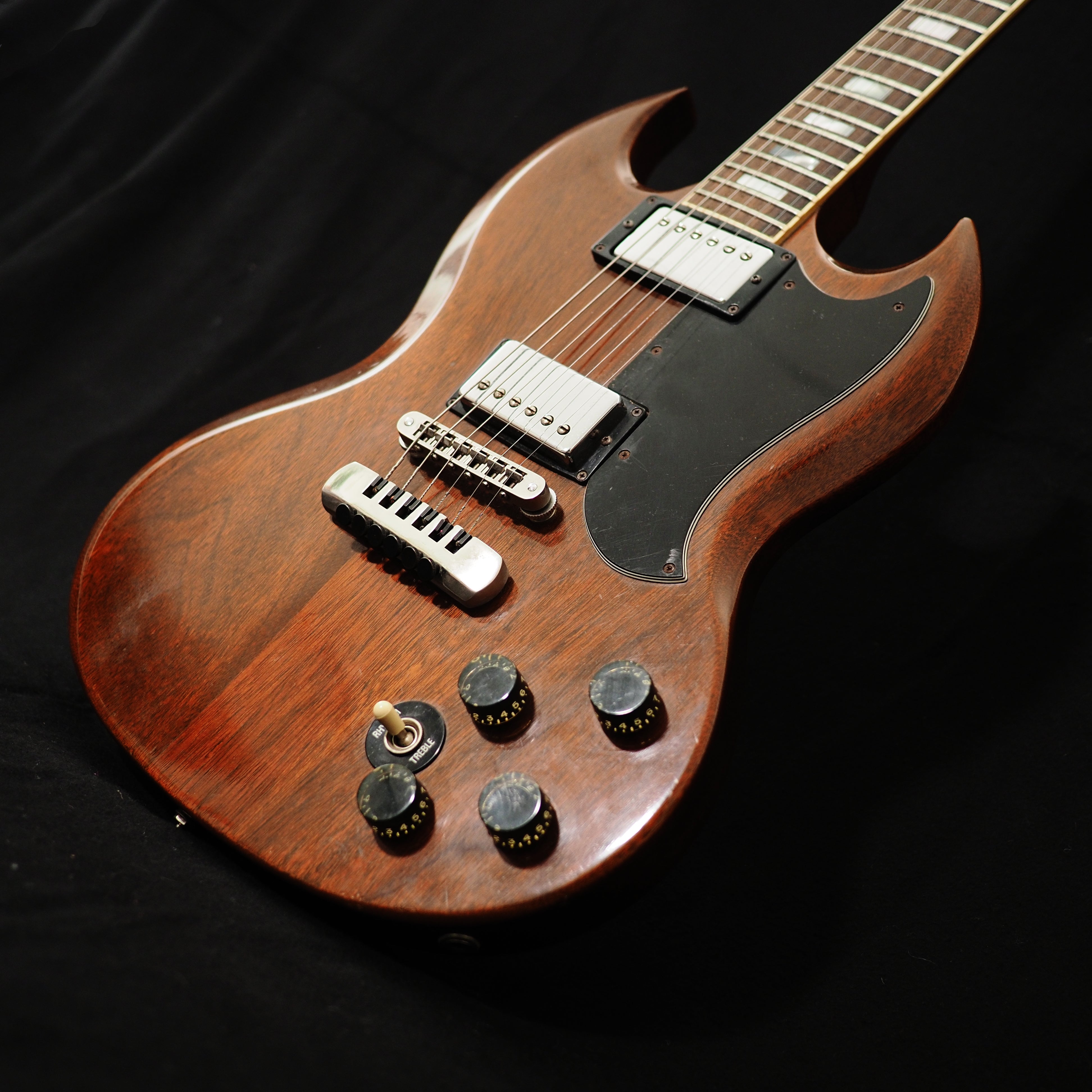 Gibson SG Standard in Walnut from 1980 - wurst.guitars