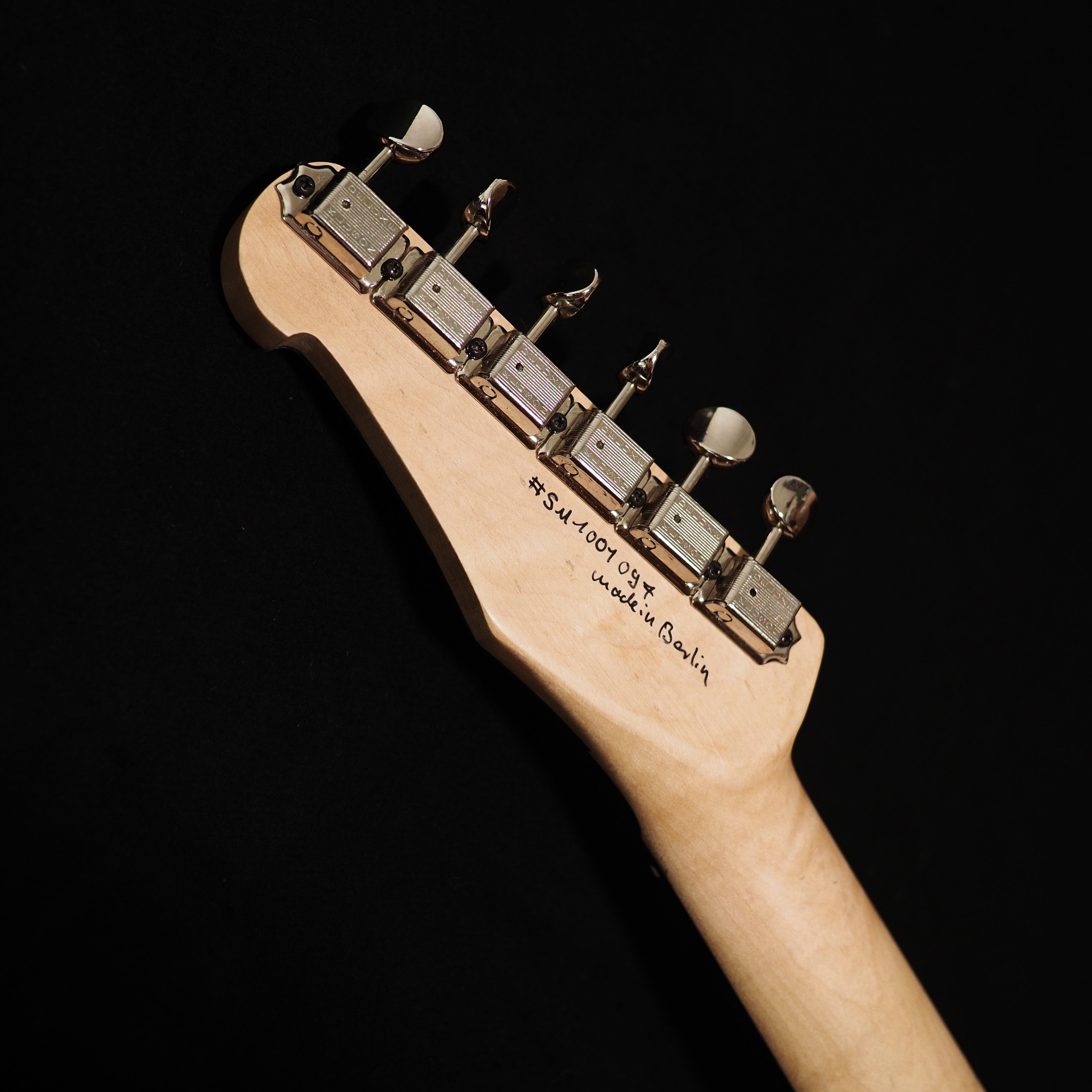 K'mo Korina Telecaster - Hand made in Berlin - wurst.guitars