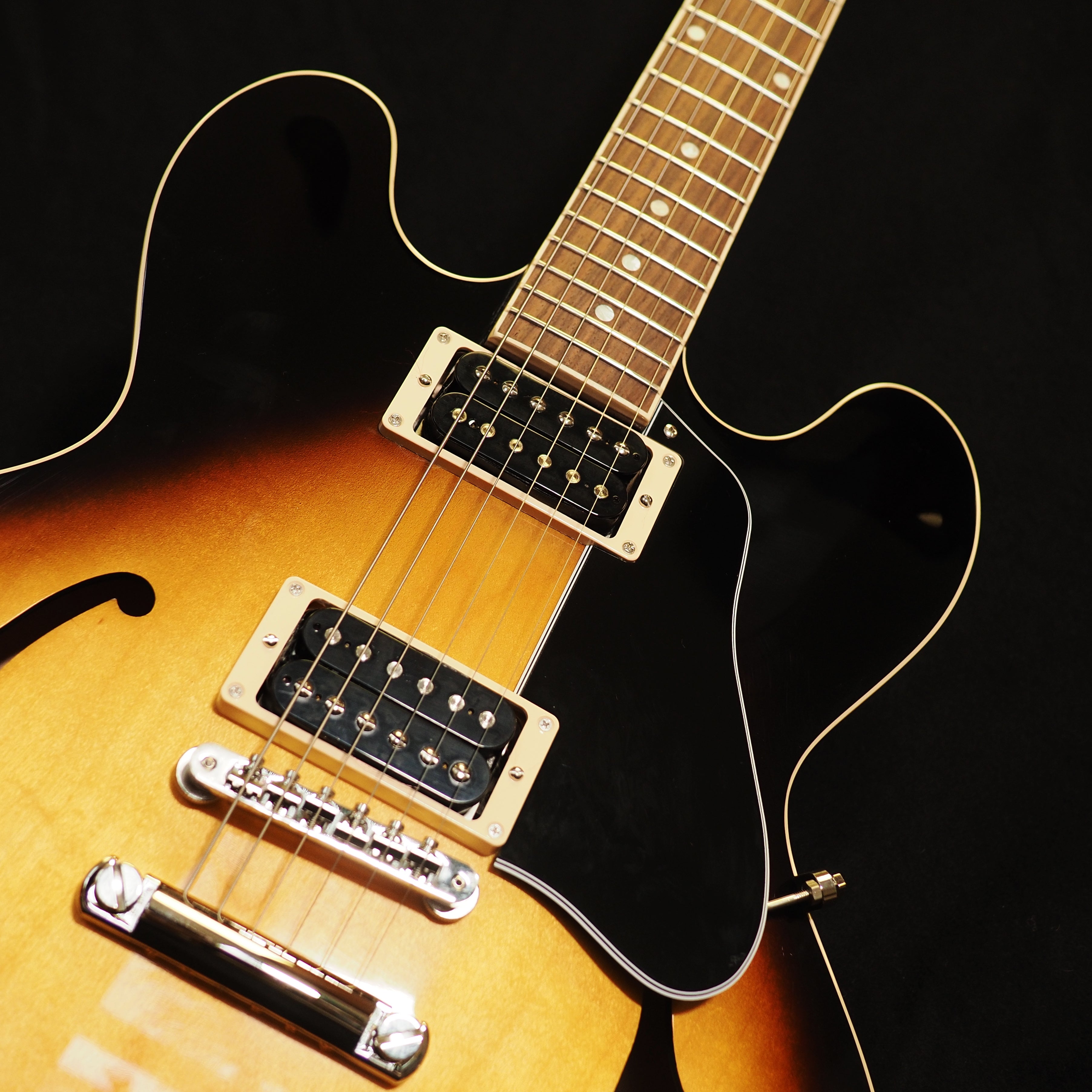 Gibson ES-335 Vintage Burst from 2020 - wurst.guitars
