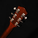 Lade das Bild in den Galerie-Viewer, Godin Icon Type 2 Convertible - wurst.guitars

